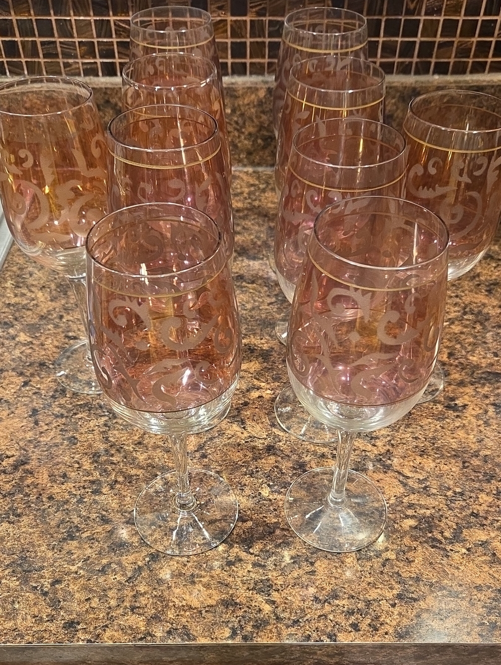 Elegant Rose Gold-Trim Wine Glasses - Set of 10